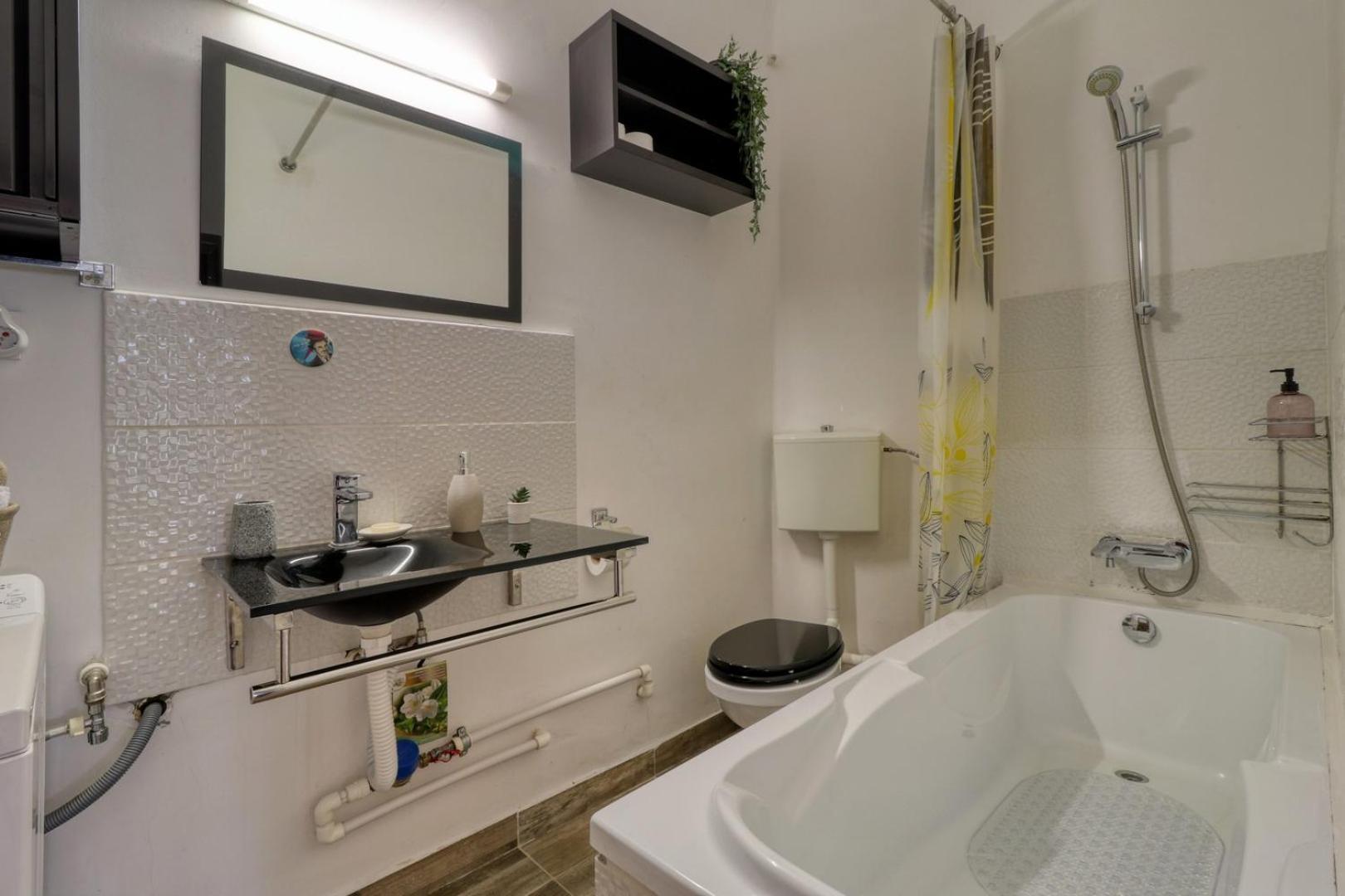 Central Charm Bucureşti Ngoại thất bức ảnh