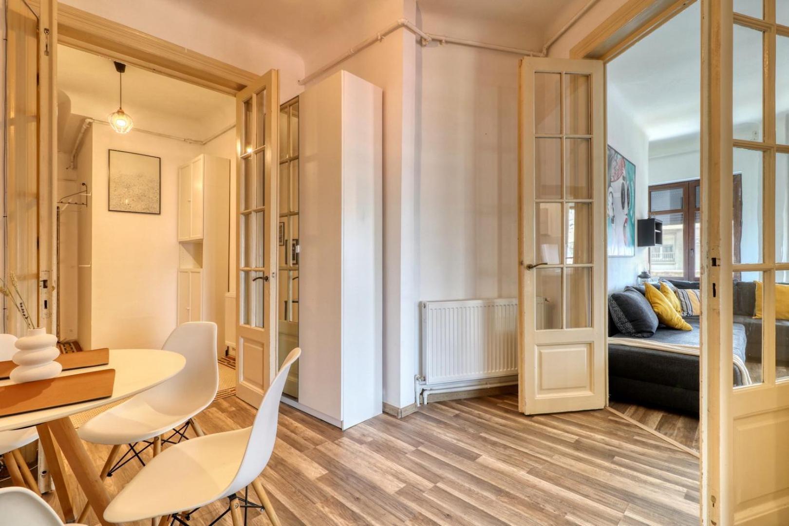 Central Charm Bucureşti Ngoại thất bức ảnh